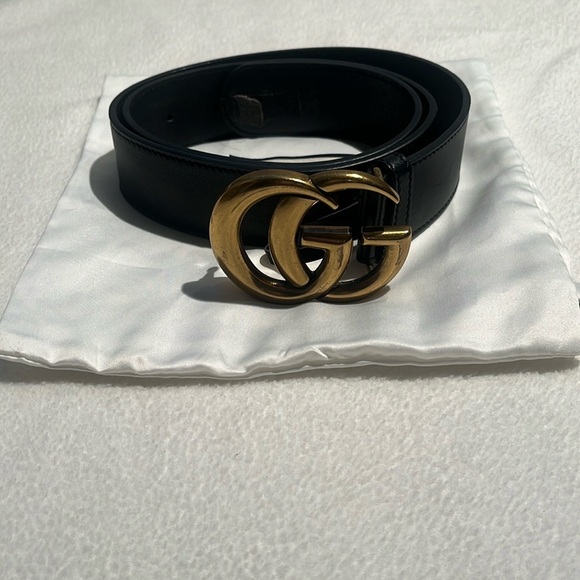 Gucci Black Leather Belt with Gold GG Buckle 😍 - Picture 2 of 9
